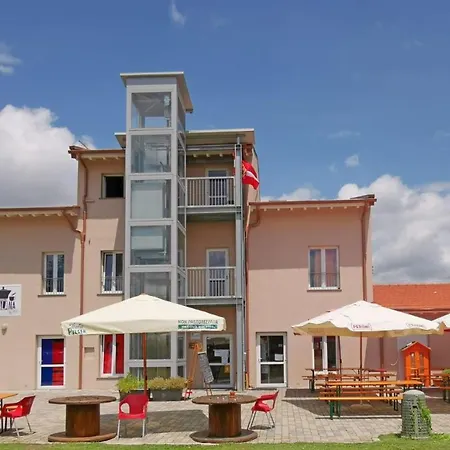 Auberge de jeunesse La Salana