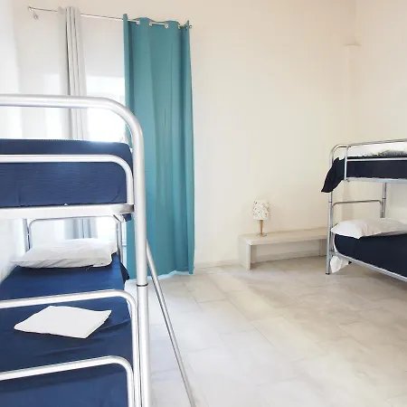La Salana Hostel *